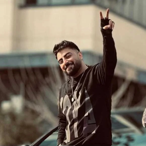 دانلود اهنگ رامین تجنگی جان چشات دیوونه بازیات